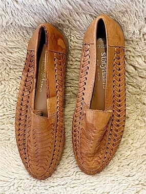Stacy Adams Women's Tan Woven Leather Slip-On Loafers
